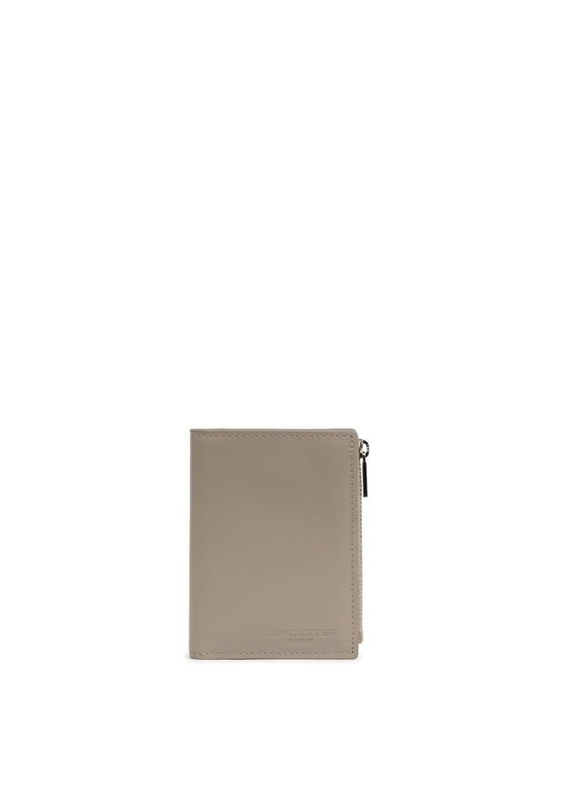 Portafoglio in pelle taupe con cerniera sul lato destro e logo impressa "LANCASTER PARIS" nella parte inferiore anteriore.