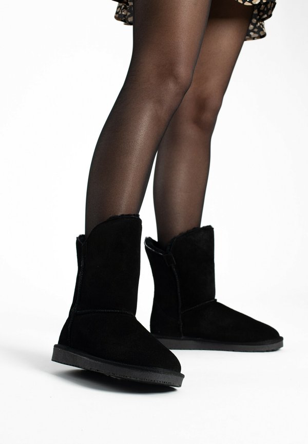 BREEZY  - Stiefelette