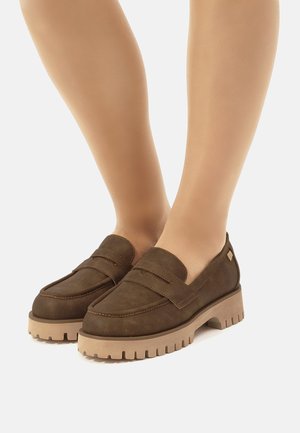 Mocasines De Mujer 471 Piel Ante Color Marron – Castellano