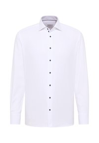 Witte blouse met lange mouwen, voorzien van een klassieke kraag, donkere knopen en een gestructureerde stof, ontworpen voor formele kleding.