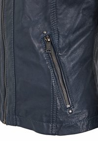 Thumbnail Image 5