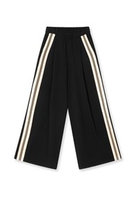 Zwarte wijde broek met een geplooid ontwerp, voorzien van twee verticale crèmekleurige strepen aan elke zijde, gemaakt van een zachte, lichte stof.