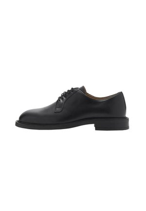 Smart lace-ups - black