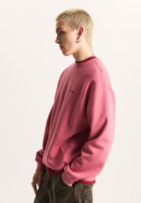 Vans LOOSE FIT  - Felpa - medium pink