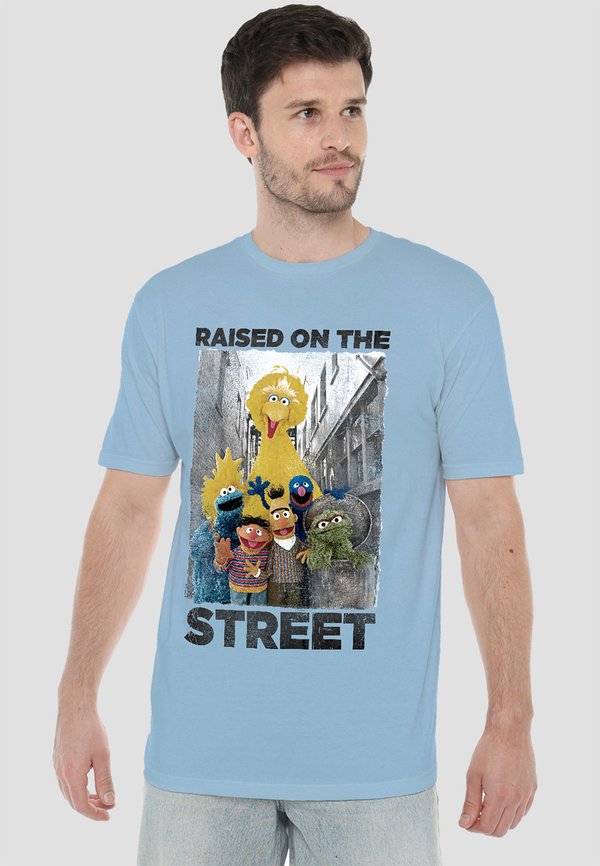 SESAME STREET DISTRESSED RAISED ON THE STREET - T-Shirt print
