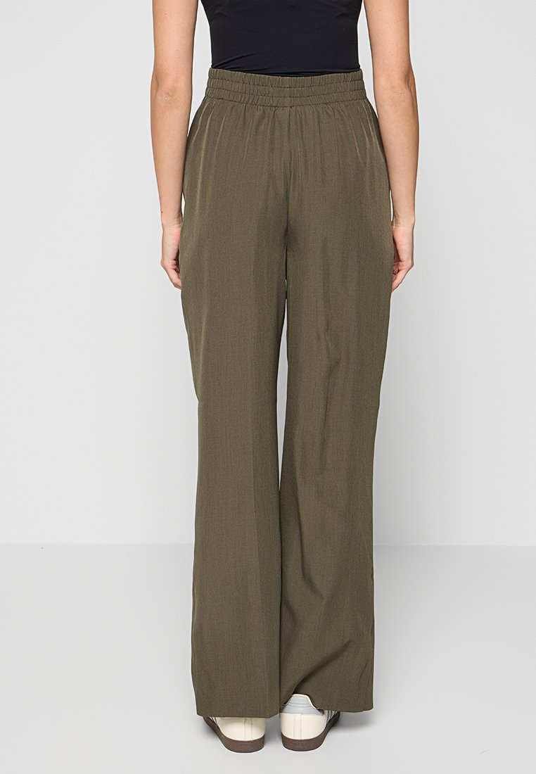 Vero Moda Maternity Broek groen Vero Moda Maternity Broek groen