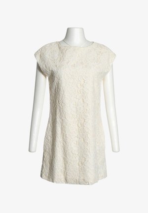 Cremefarbenes ärmelloses Kleid mit floralem Spitzenmuster, präsentiert auf einer kopflosen weißen Schaufensterpuppe vor weißem Hintergrund.