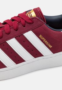 adidas Originals SUPERSTAR XLG - Trainers - collegiate burgundy/footwear white/collegiate navy