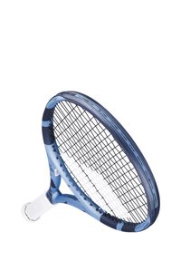 Tennisketsjer med en blå og marineblå ramme, et struktureret greb og et snøret hoveddesign. Rammen er letvægts med en moderne form.