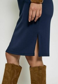 Minus MSNIRA SHORT - Day dress - black iris