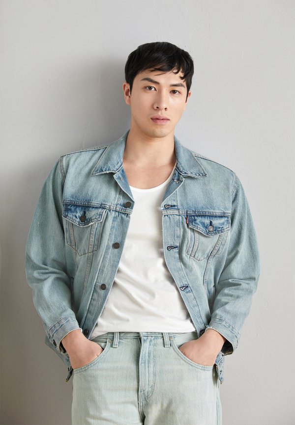 RELAXED FIT TRUCKER JACKET - Jeansjacke - huron waves