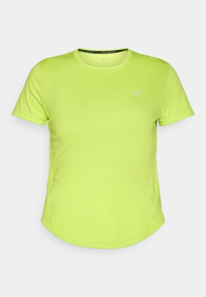 T-maica s kratkimi rokavi in okroglim ovratnikom v svetlo limetni barvi, izdelana iz gladkega materiala, z belim Nike swoosh logotipom na prsih.