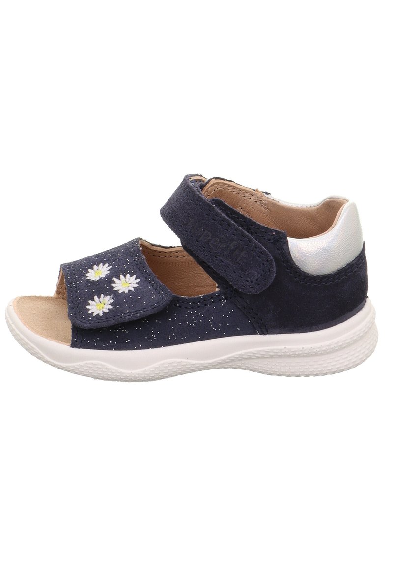 Marineblaue Kindersandalen mit Klettverschlüssen, weißer Sohle, floralem Stickerei auf dem vorderen Riemen und gepolsterter, schillernder weißer Ferse.