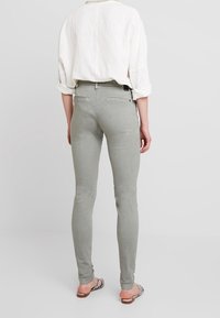 Replay Vaqueros slim fit - olive