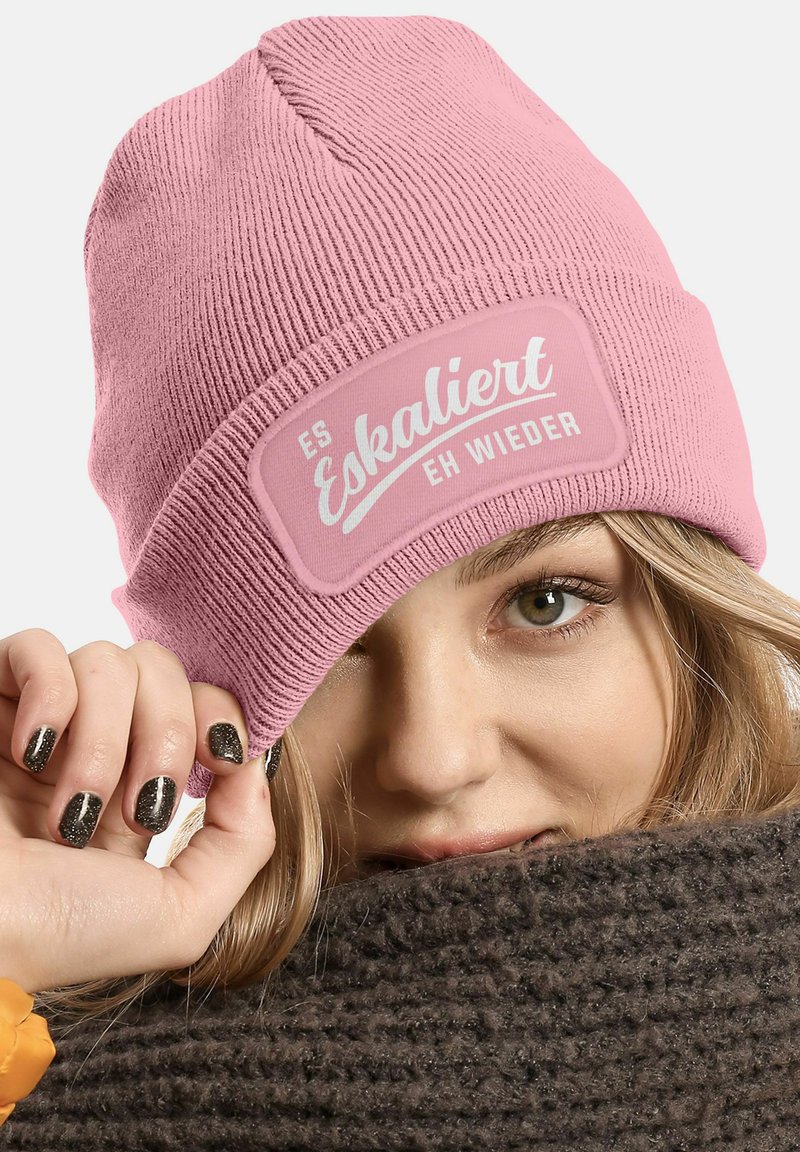 MoonWorks MIT PATCH MIT SPRUCH PARTY ESKALIERT EH WIEDER AUFDRUCK LUSTIG  - Beanie - rosa