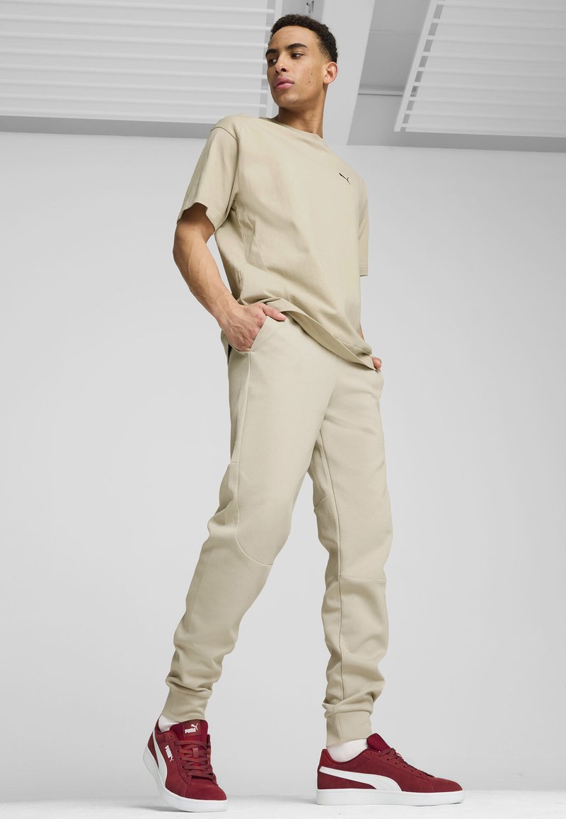 Puma SMASH 3.0 UNISEX - Sportcipő - intense red white