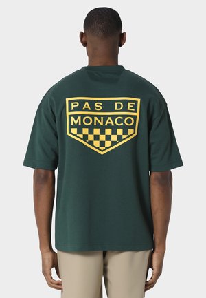 Pas de Monaco, HD INSIGNIA T-SHIRT - Print T-shirt - pedosa green