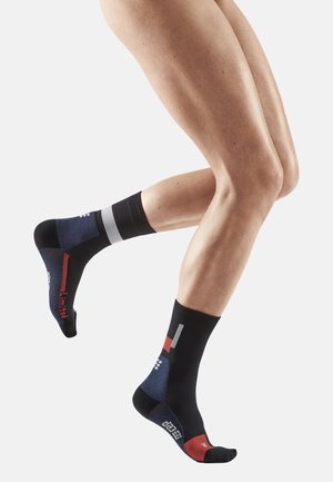CEP THE RUN LIMITED 2024.1 COMPRESSION SOCKS MID CUT WOMEN - MADE IN GERMANY - Socks - black