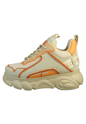 - Sneakersy niskie