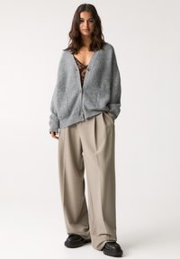 PULL&BEAR PURL BUTTONED - Kofta - light grey