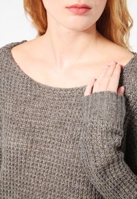 VILA Maglione - mottled grey