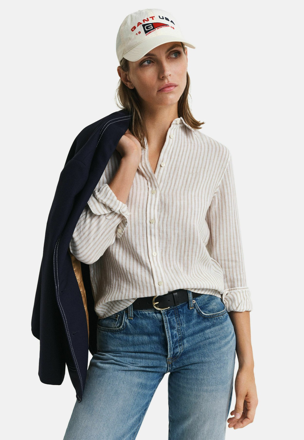 REGULAR FIT STRIPED