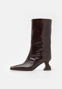 SHONA BOOTS - Čizme - brown