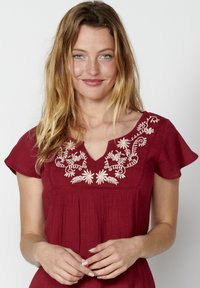 Koroshi SHORT SLEEVE PLEAS - Camicetta - granate maroon
