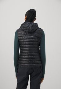 Klättermusen LOPT VEST - Liemenė - raven
