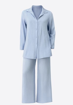 Lichtblauw pyjamaset gemaakt van gestructureerde stof. Bevat een overhemd met lange mouwen en knopen en wijde pantalons met een losse pasvorm.