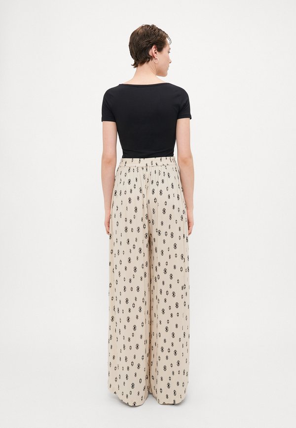 ONLCHIARA PANTS  - Trousers - pumice stone3