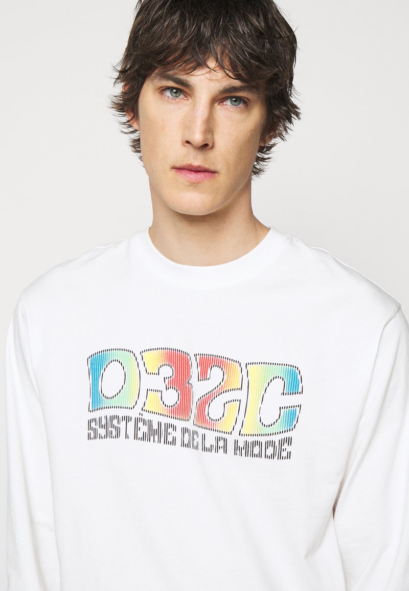 Herren T-shirts & Polos | 032c SYSTEME LONGSLEEVE Langarmshirt white/weiß - BD91215 Herren T-shirts & Polos | 032c SYSTEME LONGSLEEVE Langarmshirt white/weiß - BD91215