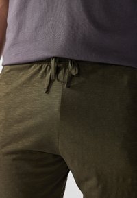 Thumbnail Image 5