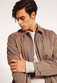 Schott OUTRIDER - Jersey de punto - naturel