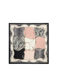 Foulard in seta con design patchwork di fantasie rosa, nere, crema, zebra e leopardo, decorato con motivi di catena dorata e nastri.