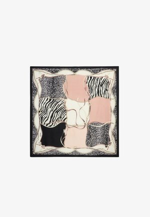 Écharpe en soie avec un design en patchwork de motifs rose, noir, crème, zèbre et léopard, décorée de motifs de chaînes dorées et de rubans.