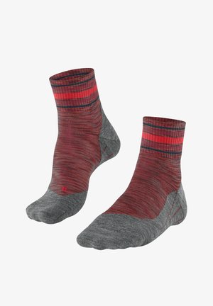 FALKE TK5 WANDER SHORT MEN TREKKING KURZSOCKEN - Sportsocken - fuego-black