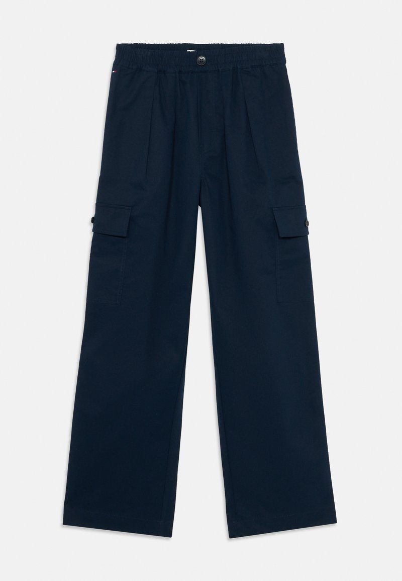 Navy blauwe cargobroek met geplooide voorkant, elastische tailleband en twee zijzakken. Gemaakt van lichte stof, met een rechte pijpdesign.