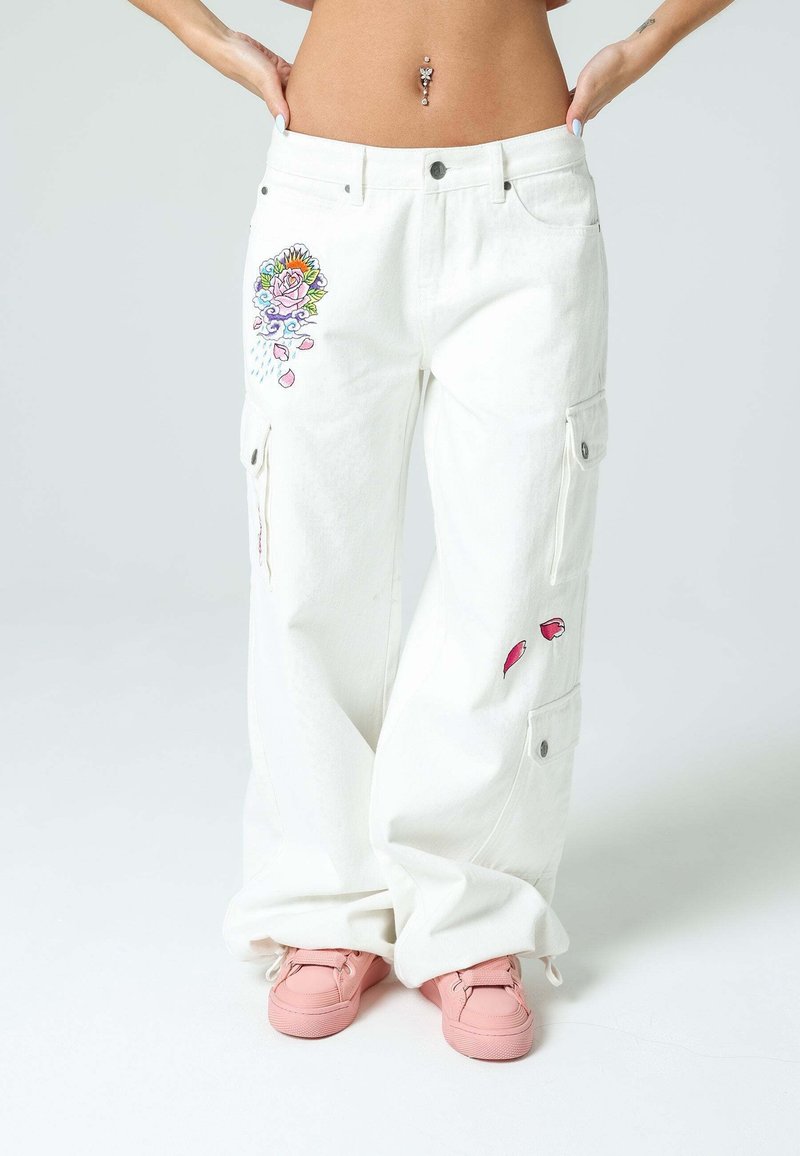Ed Hardy - KOI-FISHING - Relaxed fit jeans - white, Enlarge