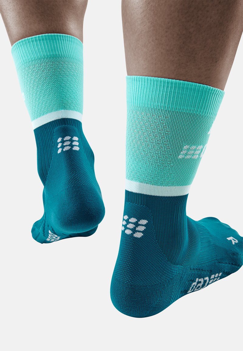 Herren Unterhosen | CEP COMPRESSION MID CUT SOCKS THE RUN Sportsocken ocean petrol/petrol - XK32996 Herren Unterhosen | CEP COMPRESSION MID CUT SOCKS THE RUN Sportsocken ocean petrol/petrol - XK32996