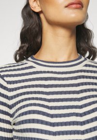 Pieces Maternity Svetr - dark blue