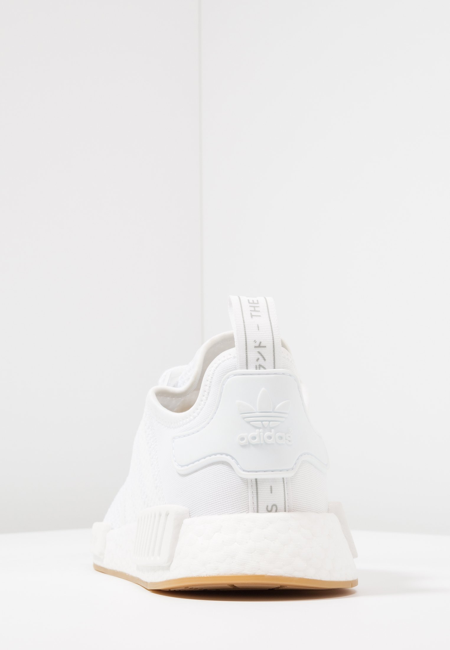 adidas Originals NMD_R1 Joggesko ftwwhtftwwhtgum3hvit adidas Originals NMD_R1 Joggesko ftwwhtftwwhtgum3hvit