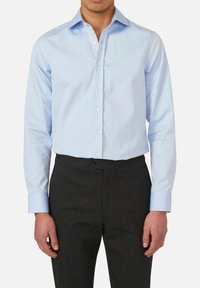 Oscar Jacobson SLIM FIT - Zakelijk overhemd - light blue