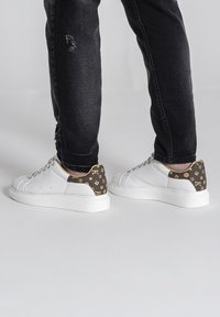 Gianni Kavanagh Zapatillas - white
