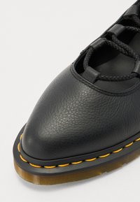 Thumbnail Image 6