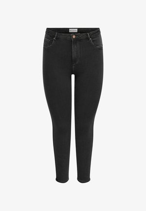 Melni augsta vidukļa pieguļošie džinsi ar piecām kabatām, jostas cilpām un pogas aizdari uz baltas fona.