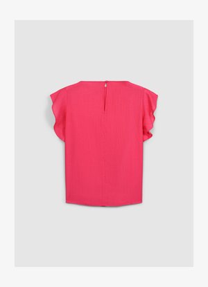 Haut court rose avec manches volantées, dos en forme d'œillet et finition texturée. Design simple et droit, sans motifs visibles ni accessoires.