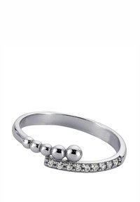 Bague en argent avec une bande lisse, ornée de trois accents sphériques et d'une rangée de petits cristaux clairs le long d'un côté.