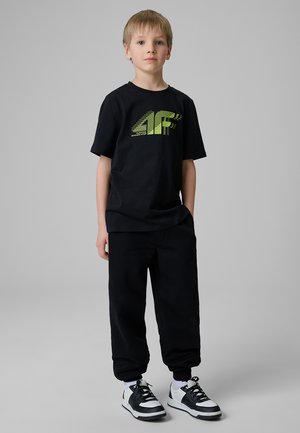 4F, - T-shirt z nadrukiem
