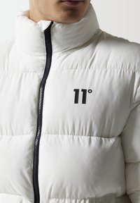 11 DEGREES PANEL PUFFER  - Chaqueta de invierno - white